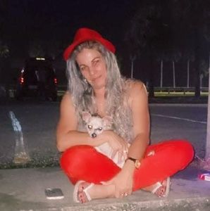 Meet your Posher, Mireya